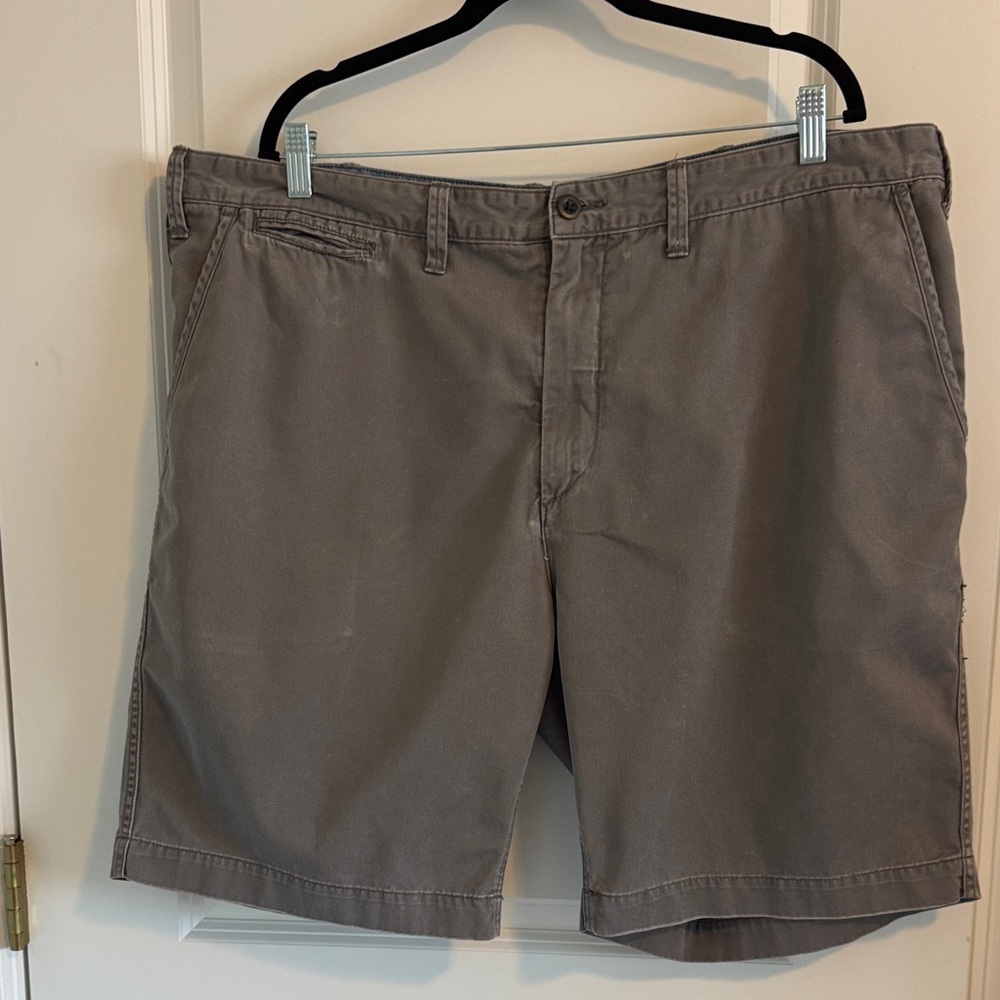 Polo by Ralph Lauren Men's Relaxed Fit Gray Flat Front Shorts